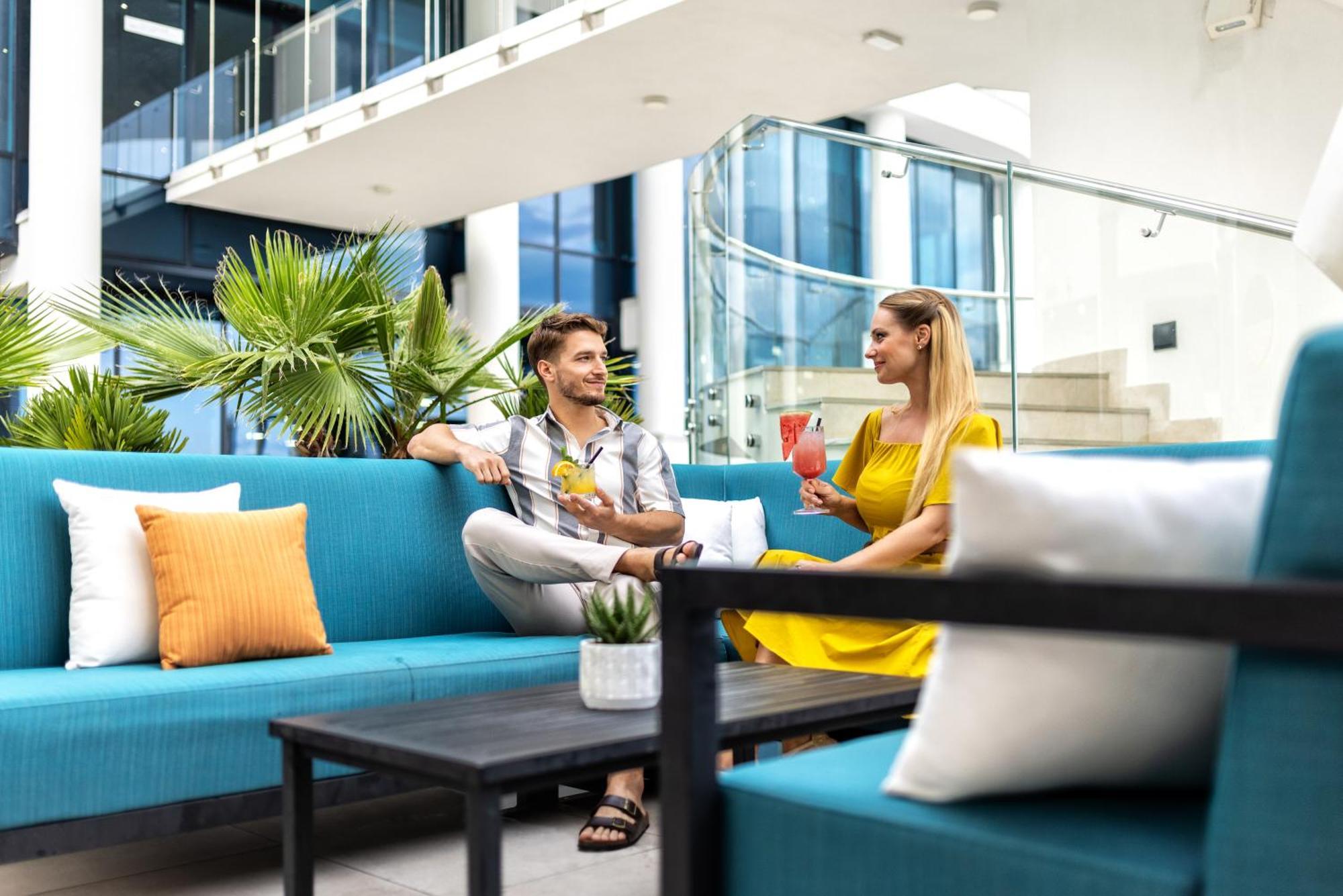 Hilton Rijeka Costabella Beach Resort And Spa Bagian luar foto The lobby of the hotel