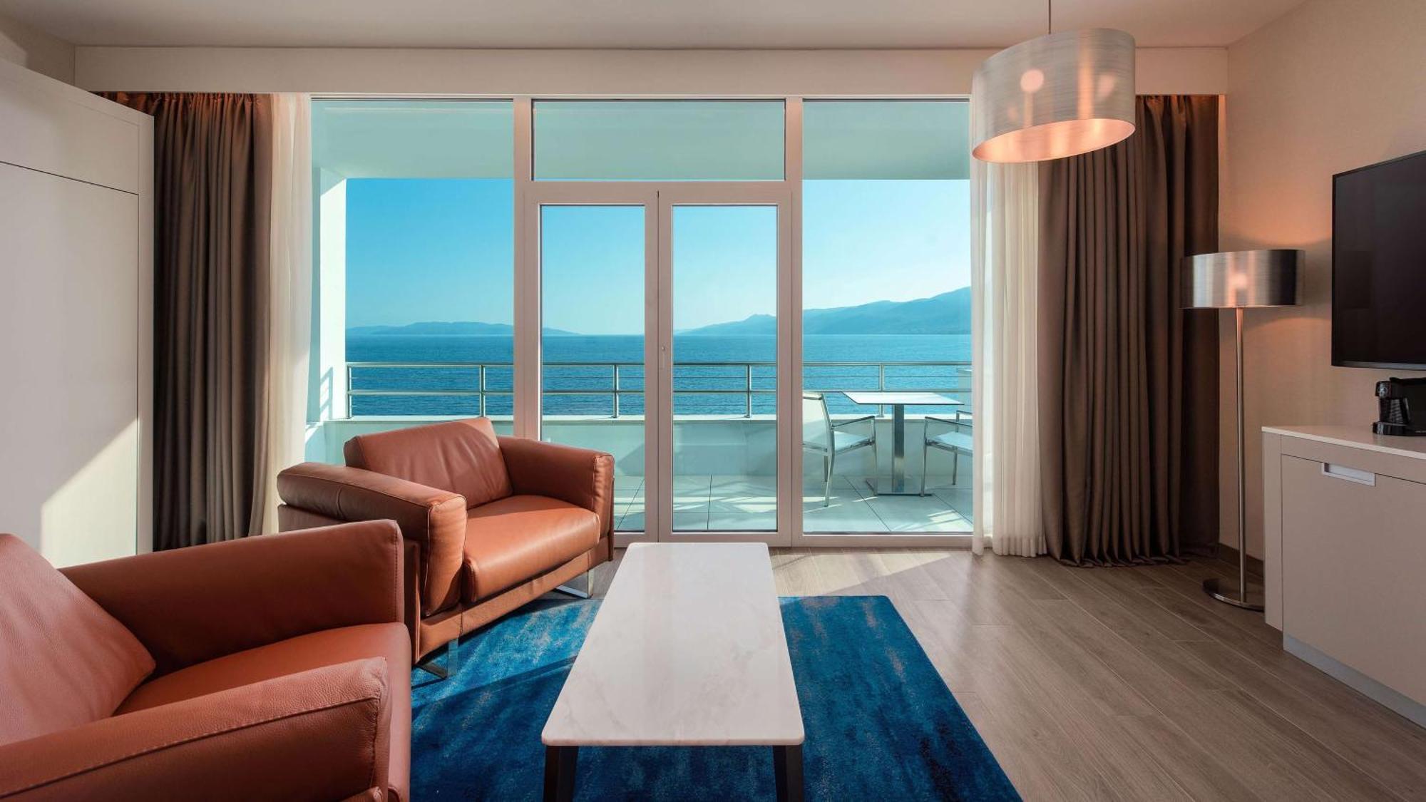 Hilton Rijeka Costabella Beach Resort And Spa Bagian luar foto
